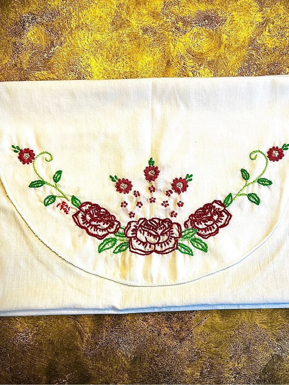 Vintage Cottagecore Hand Embroidered Roses Runner Bread Basket Liner 37